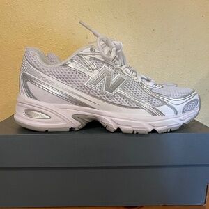 NEW New Balance 530,